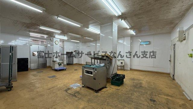 瓦屋町ビルの内装