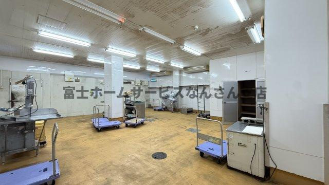 瓦屋町ビルの内装