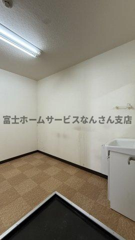 瓦屋町ビルの内装