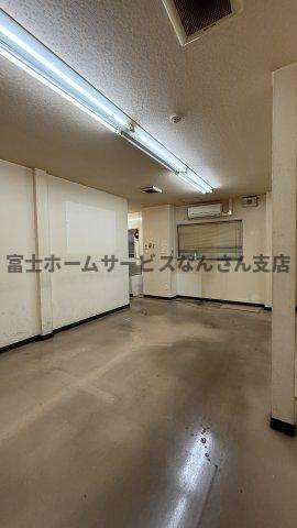 瓦屋町ビルの内装