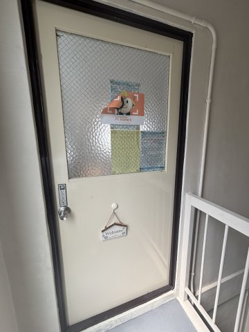 西田辺駅前事務所ビルの玄関