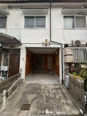 勝川町4　倉庫兼事務所の外観