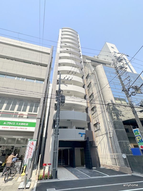 セレニテフラン本町　仲介手数料無料の外観
