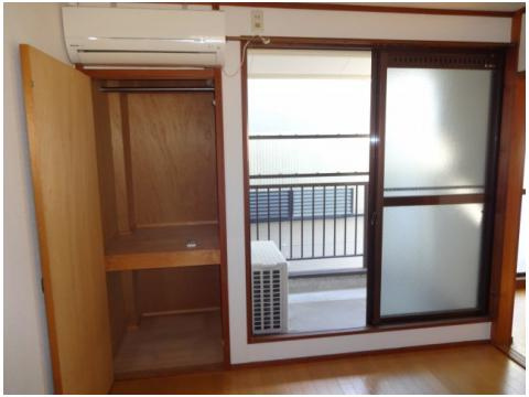 高槻市春日町の賃貸マンションの収納