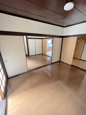 【洋室】 | 広島市安佐北区亀山南2丁目　収益戸建