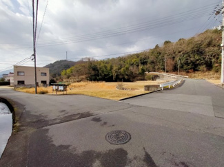 【前面道路含む現地写真】 | 広島市安佐北区可部町大字南原平ノ河内