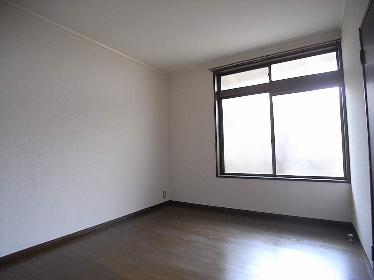 プルミエールの洋室|西側6帖洋室