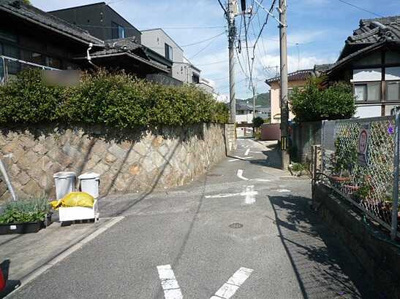 【前面道路含む現地写真】 | 広島市南区堀越2丁目　賃収戸建