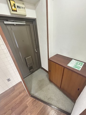 ＪＵＮプレジ秋津の玄関