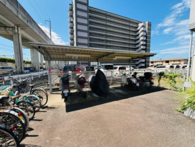 ヴォルフスガルデン熊本南の駐輪場