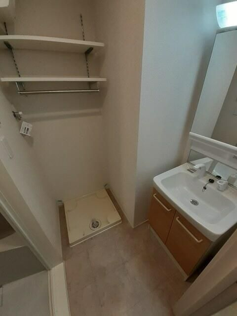 ラシュレ十条の洗面所
