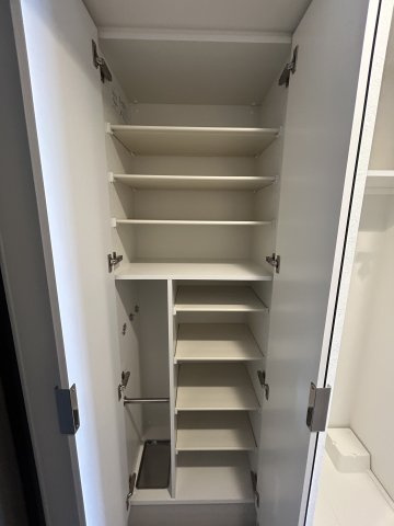 プレサンス塚本ベラビィの収納