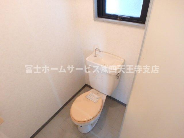 東大阪市小阪１丁目の店舗事務所のトイレ
