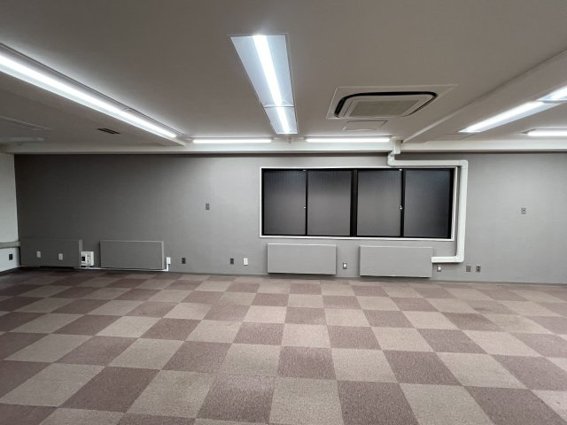 西大手前ビルの内装