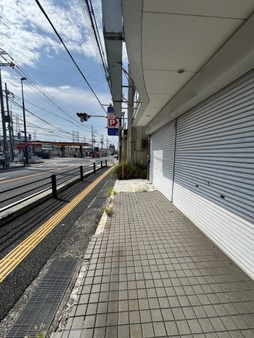 シーズンコートの周辺
