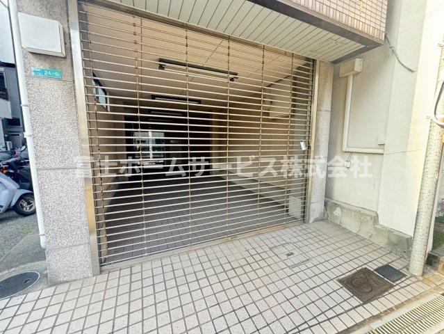 阪南町5丁目テナントビルのエントランス