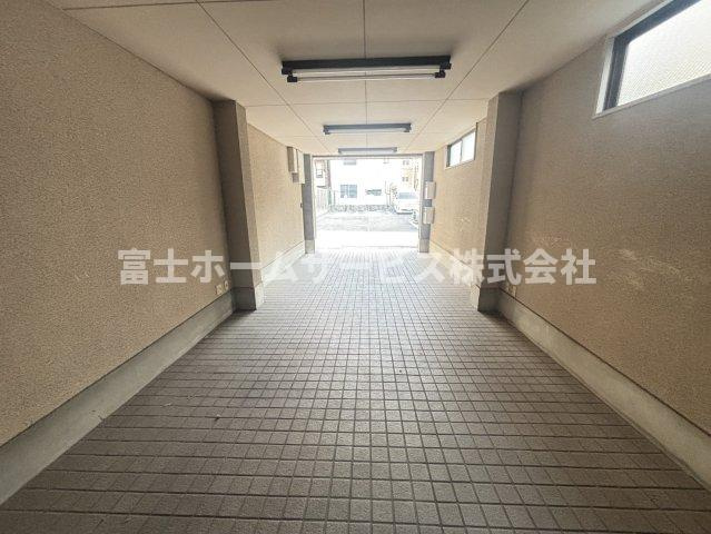 阪南町5丁目テナントビルのロビー