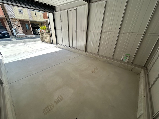 高見3丁目倉庫付駐車場のその他