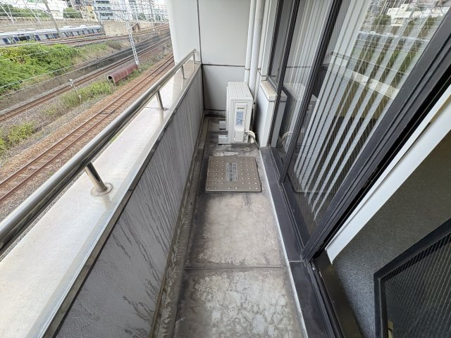 ケイアンドエイビルのバルコニー