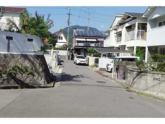 【前面道路含む現地写真】 | 広島市安佐南区山本５丁目 第二東亜ハイツ