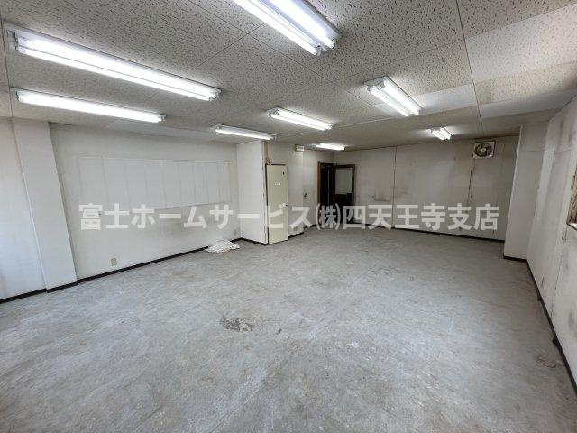 木本ビルの内装