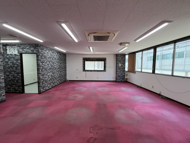 木本ビルの内装