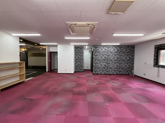 木本ビルの内装