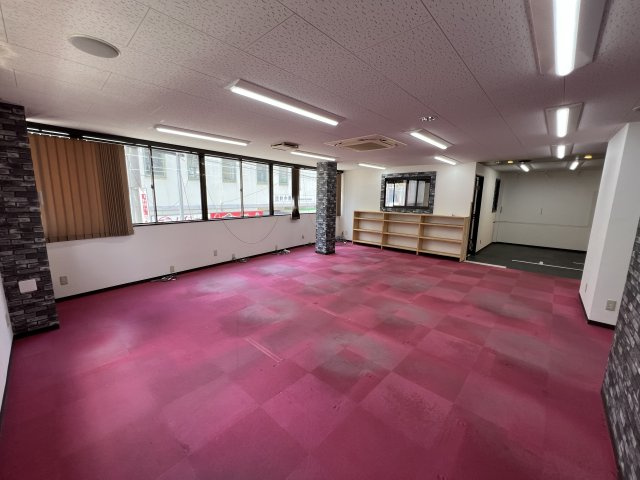 木本ビルの内装