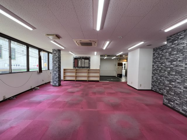 木本ビルの内装