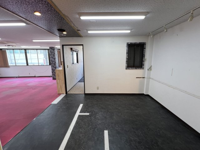 木本ビルの内装