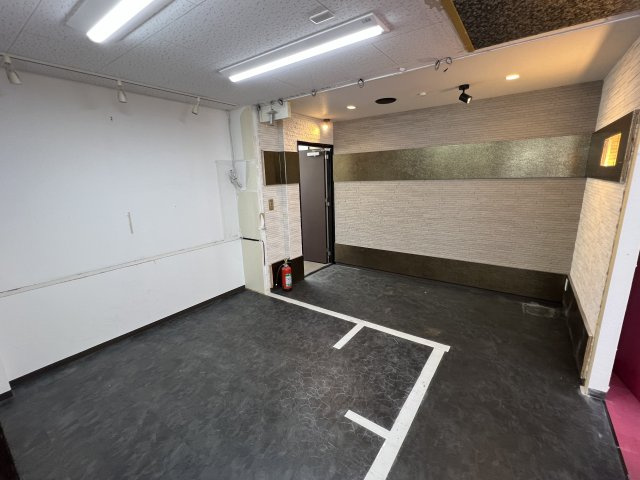 木本ビルの内装