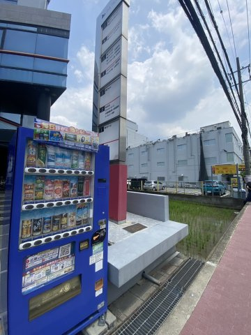 江坂DAプラザビルの外観