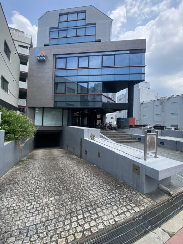 江坂DAプラザビルの外観