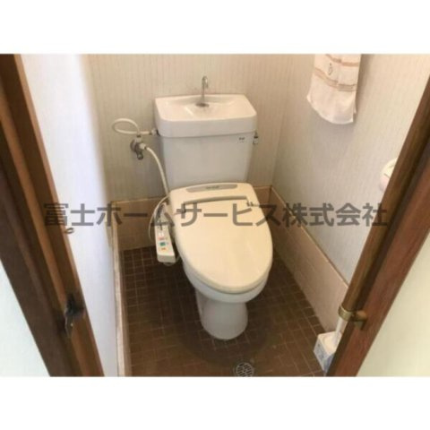 野江駅前店舗の内装