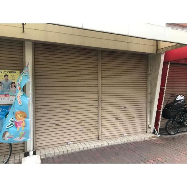 野江駅前店舗の外観