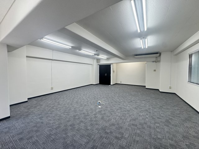 アクトセンバビルのロビー