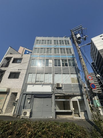 三隅ビルの外観