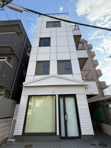 勝山ビルの外観