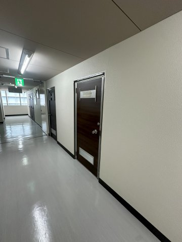 大阪市中央区安土町１丁目の事務所のロビー