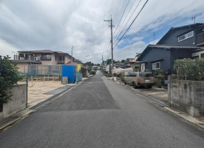 【前面道路含む現地写真】 | 【瀬戸ハイム4】ZEH×オール電化の省エネ住宅！駐車3台可
