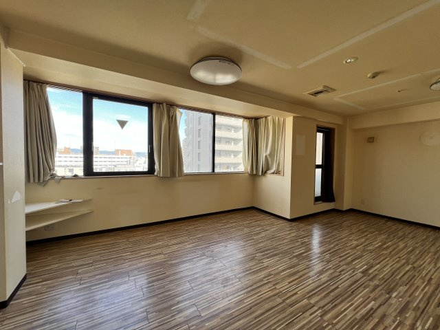 キューブ上町台の内装
