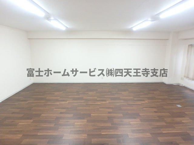 岡田ビルの内装