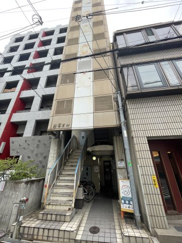 ラグジェリア京町堀の外観