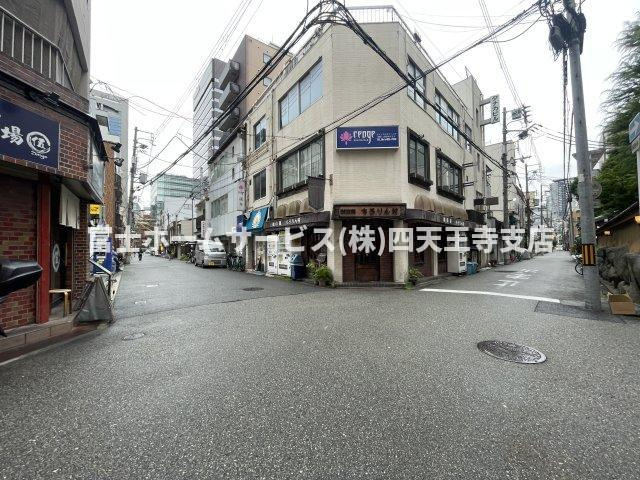 ART Lab 1971の周辺