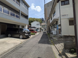 【前面道路含む現地写真】 | 広島市東区尾長東１丁目　中古戸建