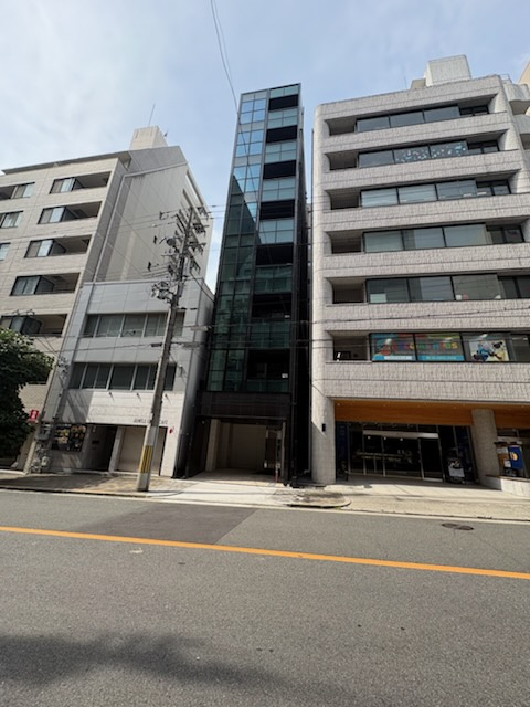 ガーデン本町ビル6階