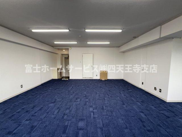 岡田ビルの内装
