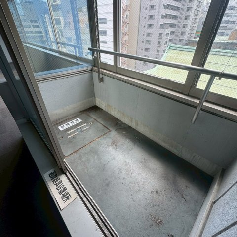 ブルーク長堀橋ビルのバルコニー