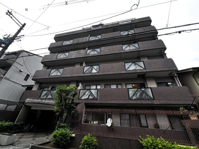 大阪市天王寺区松ケ鼻町の事務所の外観