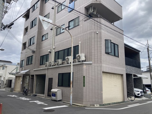 大阪市生野区中川５丁目の店舗事務所の外観